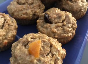 Una foto de Muffins integrales de manzana y canela (relleno 🎁)