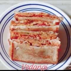 A picture of Besan Omelette toast.
