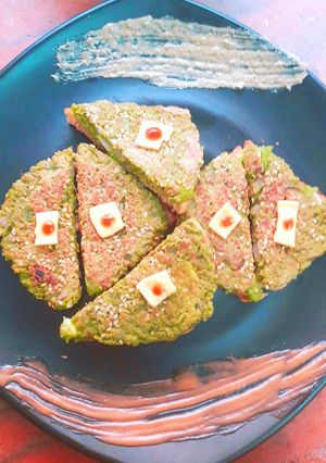 A picture of Oats Spinach open Toast.
