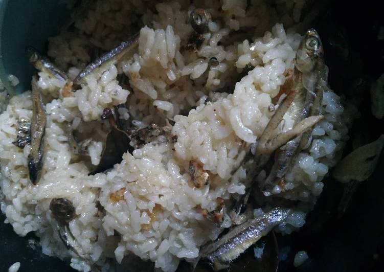 Nasi Liwet (Ricecooker)