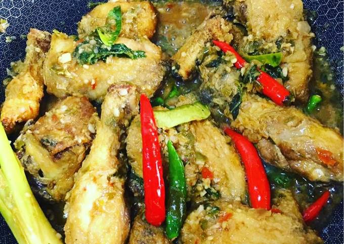Bagaimana Menyiapkan Ayam Masak Thai Anti Gagal