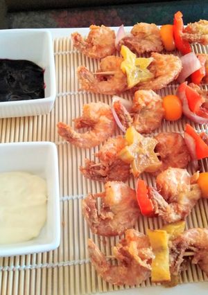 Una foto de Brochetas de langostinos 👍🇵🇪