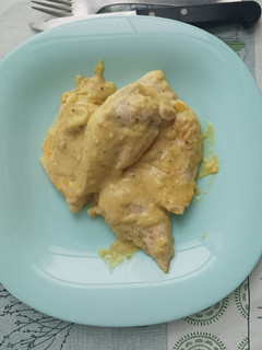 Una foto de Pollo con crema de champiñones