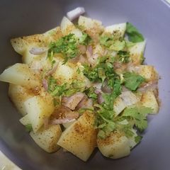 A picture of Potato Chaat 🥔.