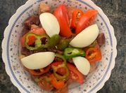 Una foto de chorizos crock pot