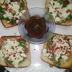 A picture of Bread pizza.