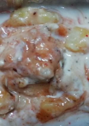 A picture of Idli dahi Chat.