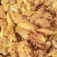 A picture of Aloo gobi veg.