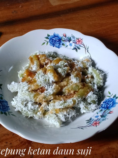 Foto resep Cenil Tepung Ketan Daun Suji