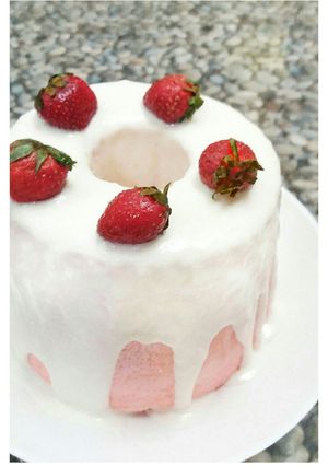 Foto resep Strawberry Cloud Cake/ Angel Food Cake
