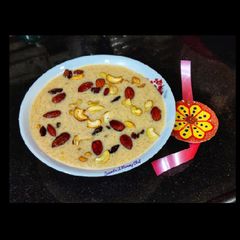 A picture of Caramel rice kheer.