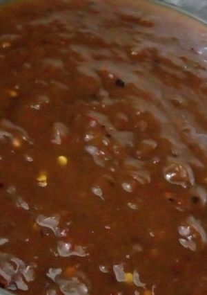 A picture of Imli ki khatti meethi chutney.