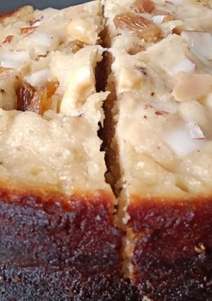 A picture of Urad Dal cake/podo pitha.