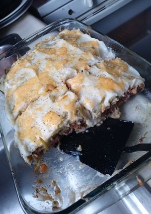 A picture of Jenny's Hamburger Pie.