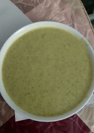Una foto de Crema de calabacín vegana