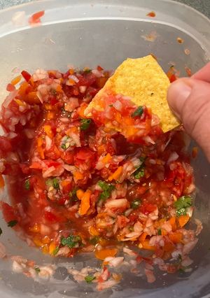 A picture of Fresh homemade salsa.