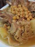 Puchero de garbanzos con repollo