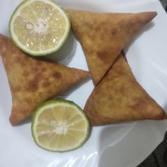 A picture of Vegetable Samosa.