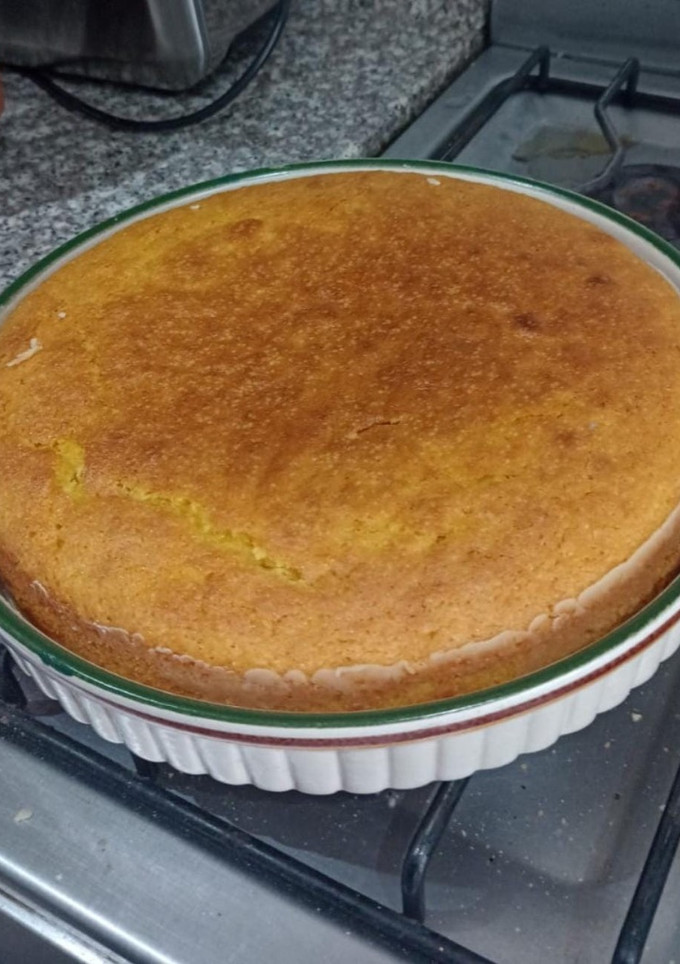 Una foto de Bizcochuelo/budín de mandarina esponjoso y fácil