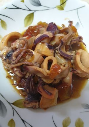 A picture of Adobong Pusit with sabaw.