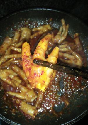Hình của món Chân gà sốt ớt.