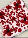 Tiramisù ai ribes lamponi e mirtilli