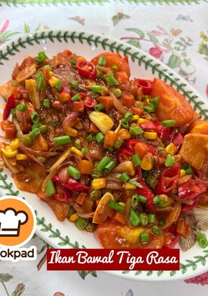 Gambar 👩‍🍳Ikan Bawal Tiga Rasa