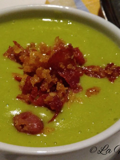 Una foto de Crema de guisantes al curry