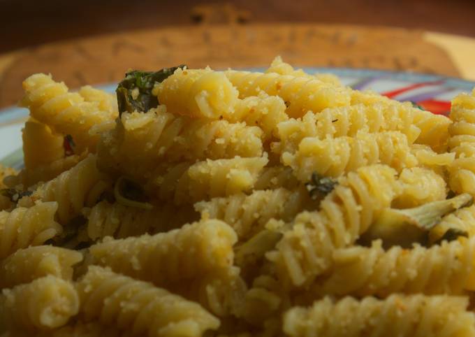 Fusilli avec cotes de bettes et chapelure