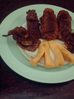 ராகிமாவு பழம் பொரி(ragi pazhampori recipe in tamil) செய்முறை முக்கிய புகைப்படம்