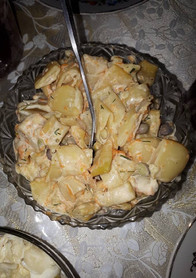 Салат з домашньої шпарагової фасолі