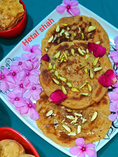 पूरन पोली (Puran poli recipe in Hindi) रेसिपी मुख्य फोटो