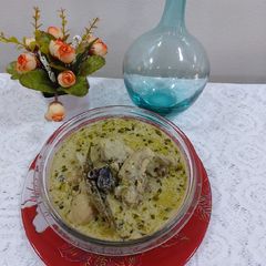 A picture of Chicken white Korma.