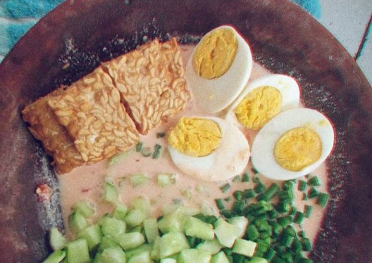 Pencok santan telur dan tempe