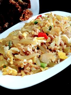 รูปของ ผักกาดดองกระป๋องผัดหมูสับใส่ไข่ Pad Pak Gad Dong Moo Sab Sai Kai