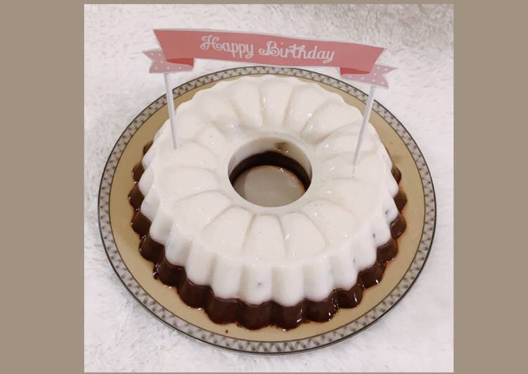 Pudding susu dua lapis