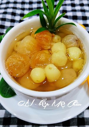 Hình của món Chè Hạt Sen Long Nhãn.