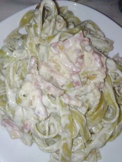 Una foto de Cintas con nata y bacon