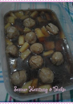 Foto resep Semur Kentang & Bakso