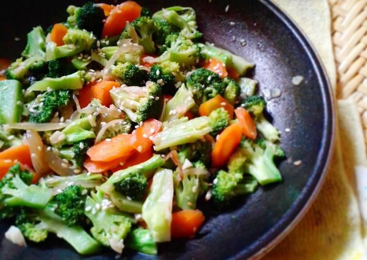 Langkah Mudah untuk Membuat Tumis wortel brokoli yang mudah