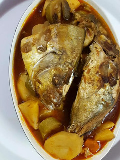 صورة لوصفة يخنة السمك بالباذنجان المدخن🐟🍆