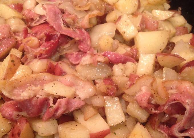 Fried red potatoes