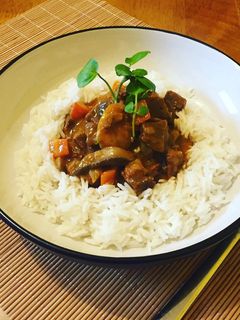 Burgundi marharagu (kiváló francia étel) recept fotója