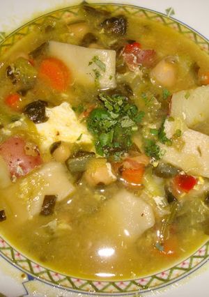 A picture of Spinach, Leek, and Bacon Soup with Pantrucas.