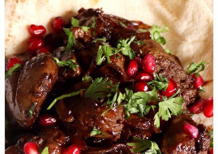 Recipe of Homemade Chicken livers with pomegranate molasses