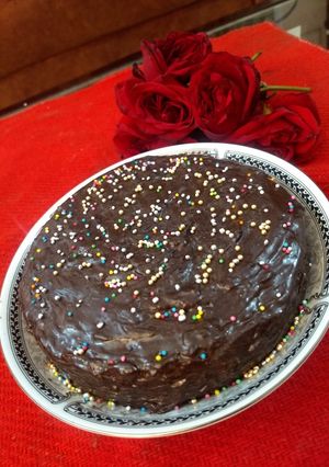 A picture of Cake in cooker.
