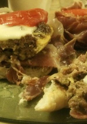 Una foto de Torretas de carne a la Bolgnesa