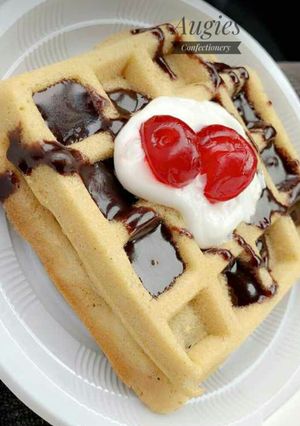 A picture of Sandwich chocolate waffles.