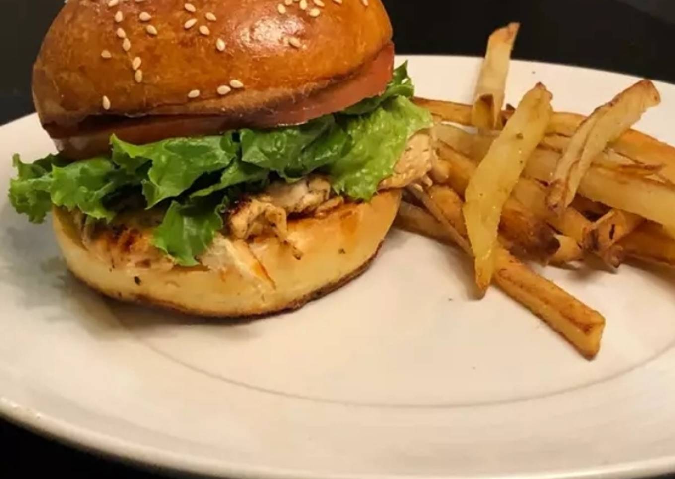 Homemade Chicken burger with vegetables