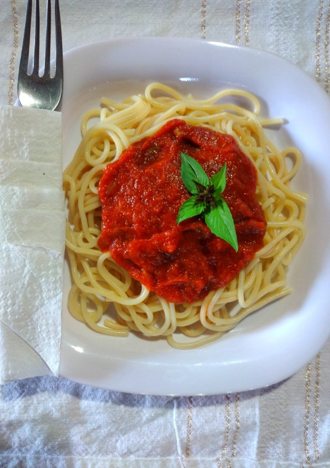 Una foto de Espagueti con salsa de tomate